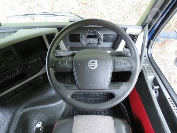 VOLVO FM330 For Sale